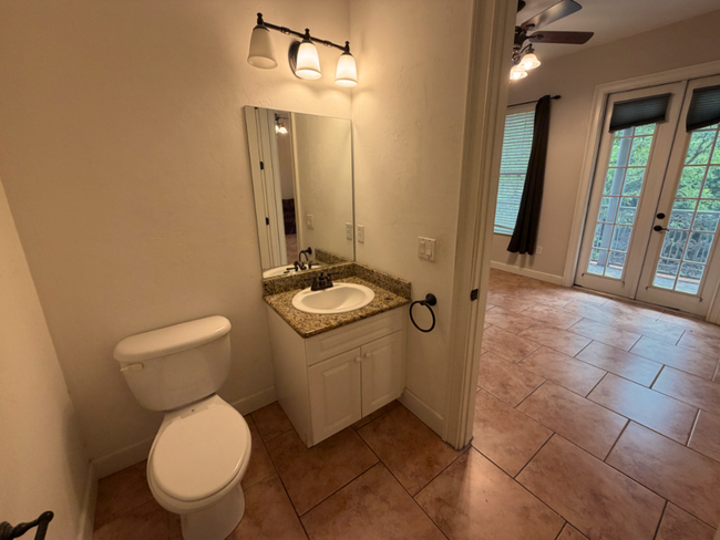 Building Photo - Jackson Square - 2 Bedroom, 2 Bathroom Condo **$400 Leasing Bonus**