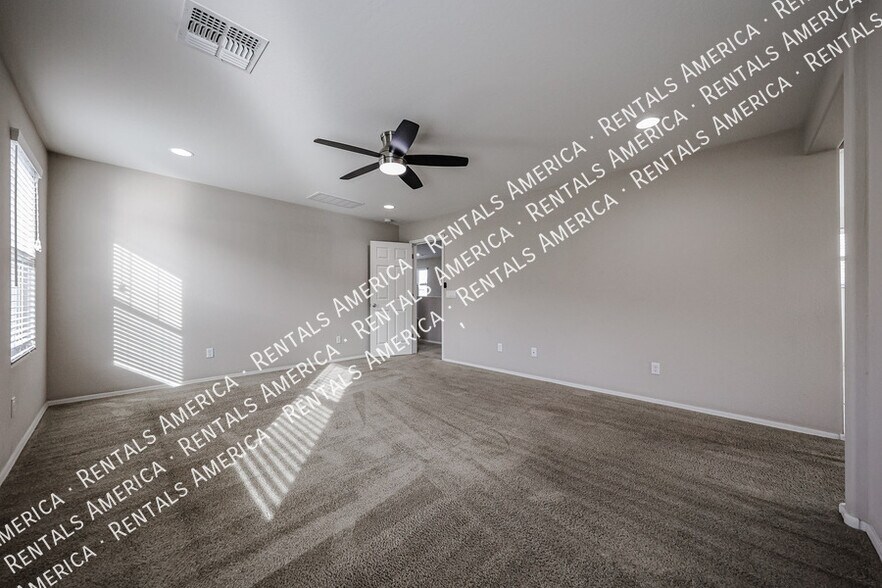 Building Photo - 270 N Scott Dr