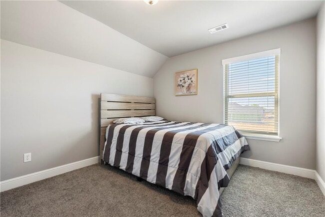 Building Photo - 2041 Tallgrass Ter