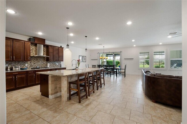 Building Photo - 6020 Marleon Dr
