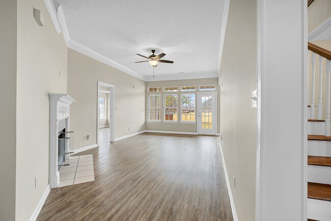 Building Photo - 2426 Quail Ridge Ln SW