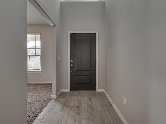 Building Photo - 11133 NW 95th Ct