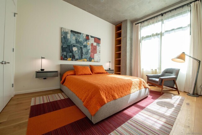 Building Photo - 1050 Island Ave