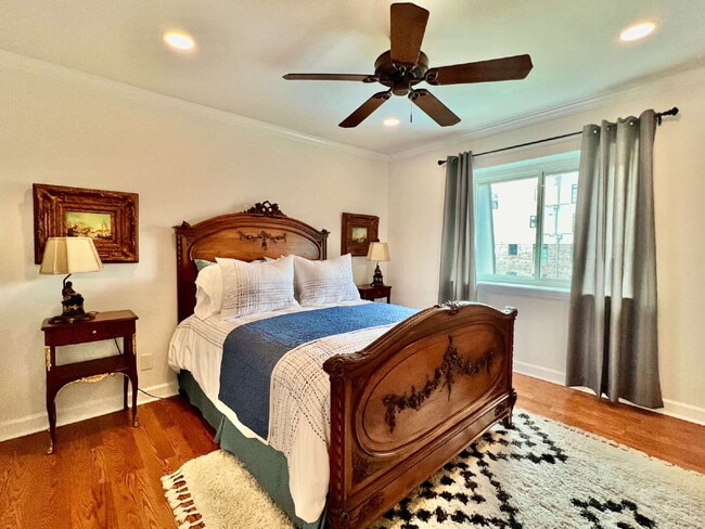 Building Photo - FULLY FURNISHED LUXURY CONDO!