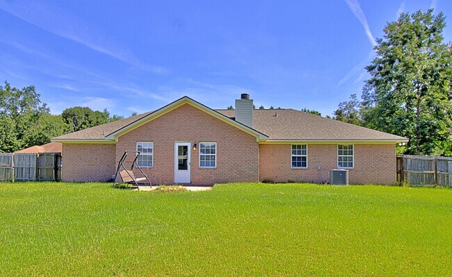 Building Photo - 205 Tempest Ln