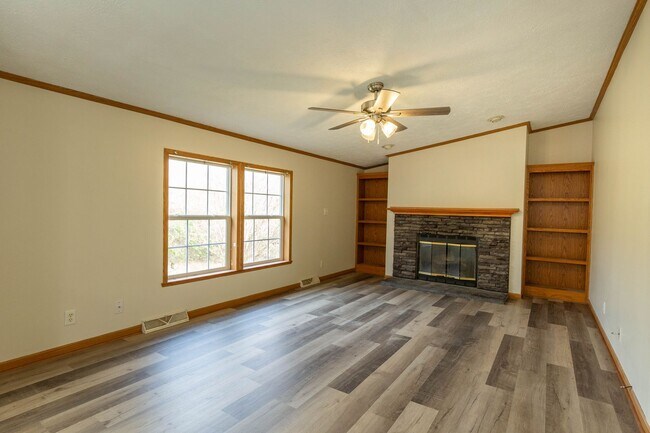 Building Photo - 3 bed, 2 bath, Rancher in Martinsburg, WV