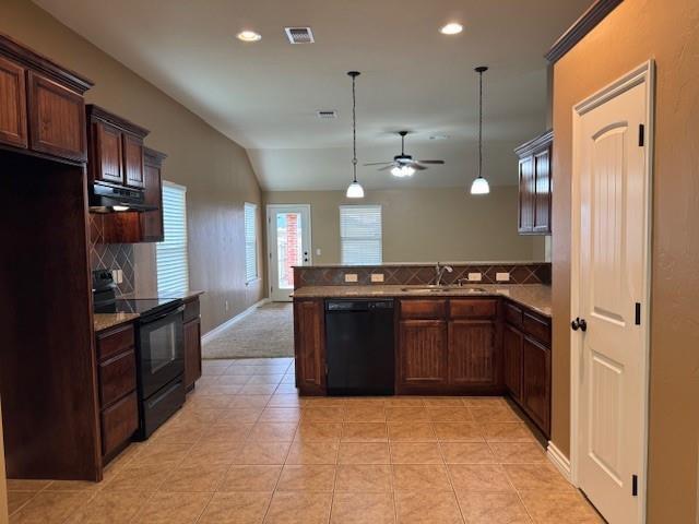 Building Photo - 16333 Drywater Dr