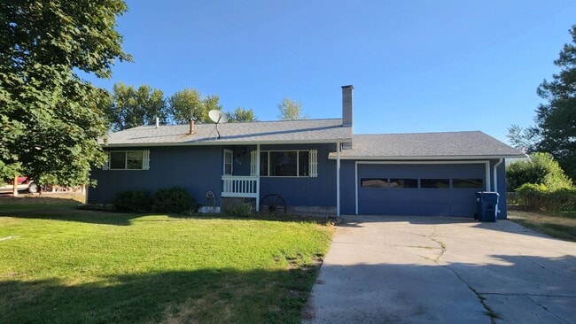 Building Photo - House with Garage and Large Yard in Lolo