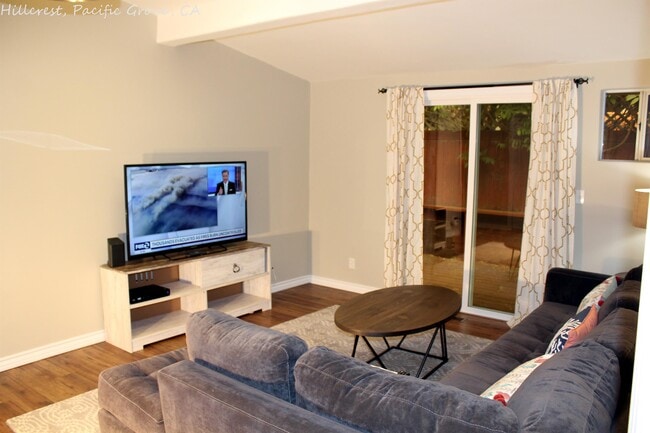 Building Photo - 376 Hillcrest Ave