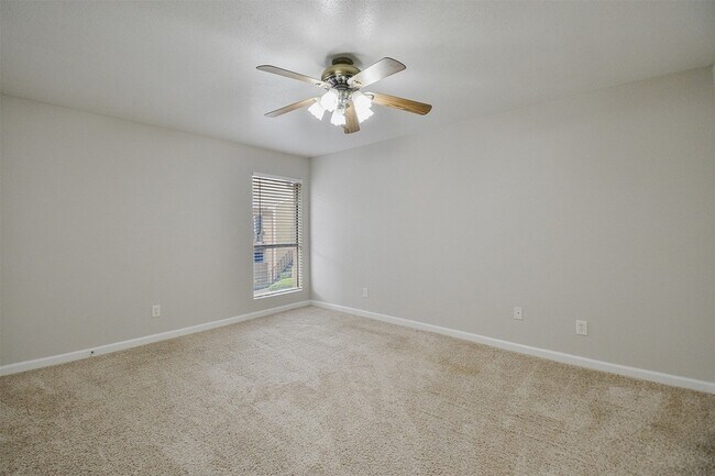 Building Photo - 12955 Woodforest Blvd