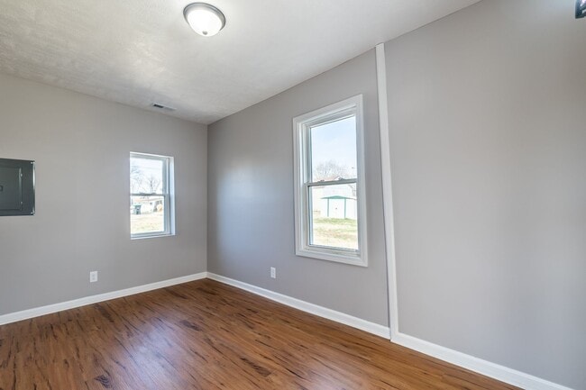Building Photo - A Great 2BD/1.5BA Single Family Home That Has Been Recently Renovated