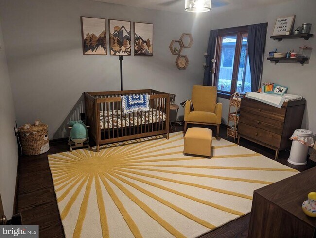 Building Photo - 10264 Greystone Rd