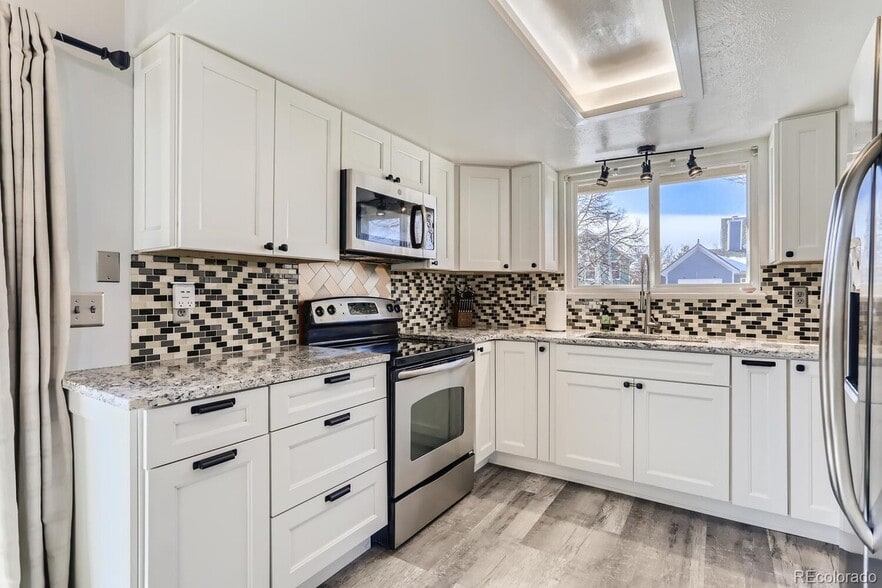 Building Photo - 4636 S Buckley Way
