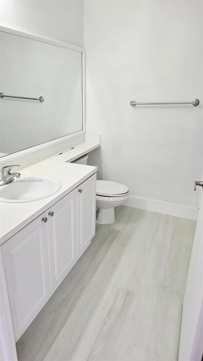 Building Photo - 5245 NW 112th Ave