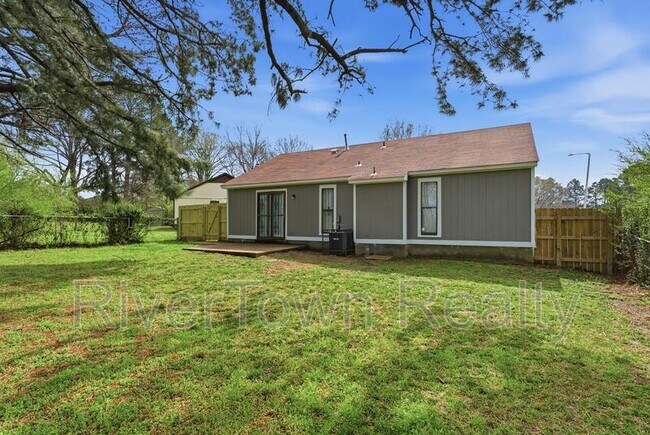 Building Photo - 4956 Lazybrook Cove