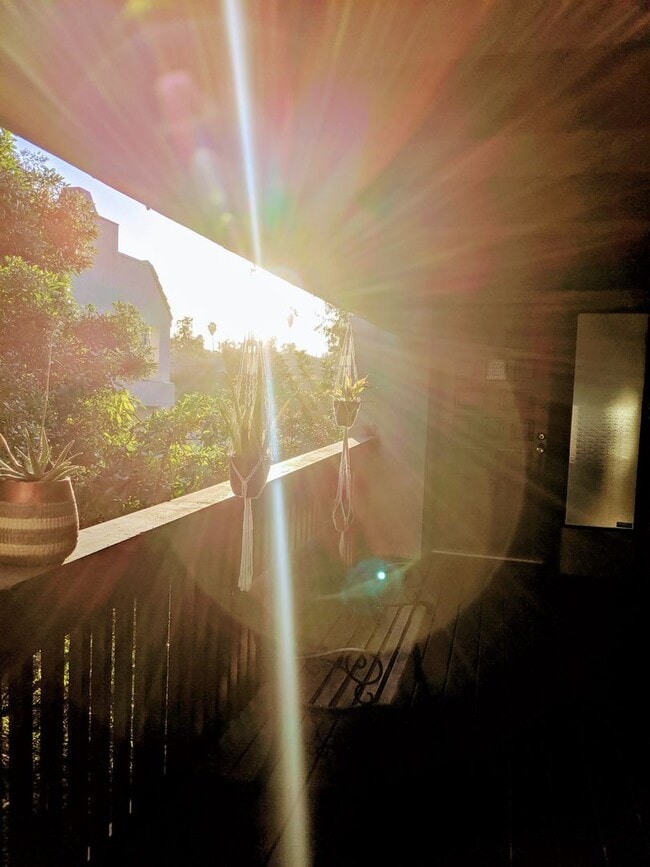 Building Photo - 6663 Reservoir Ln