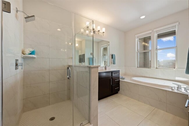 Building Photo - 2816 Moreno St