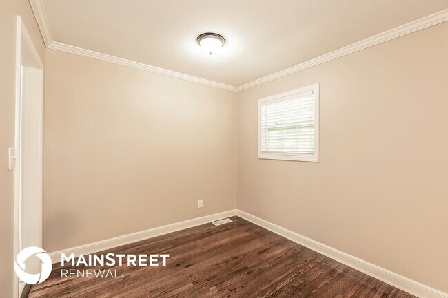 Building Photo - 1129 Roebuck Lawn Dr