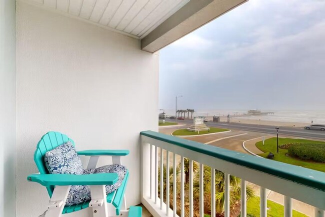 Ocean front patio view - 6102 Seawall Blvd