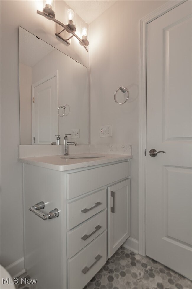 Building Photo - 2265 E 97th St