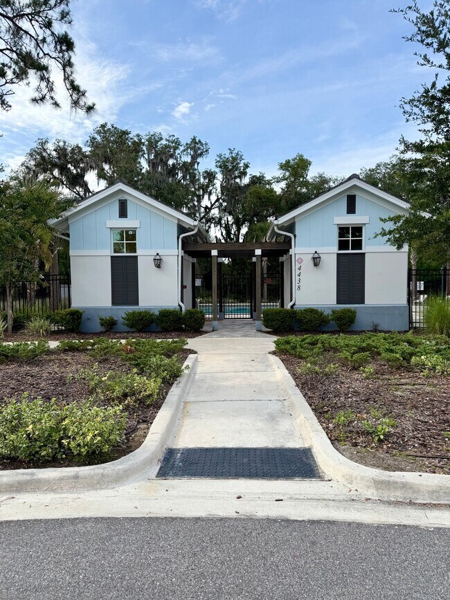 Building Photo - 34225 Rogallo Ln