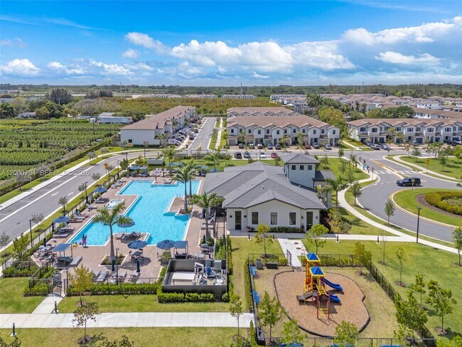 Building Photo - 23077 SW 129th Pl