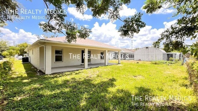 Building Photo - 116 S Normandale Ave