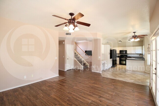 Building Photo - 3845 W Charlotte Dr