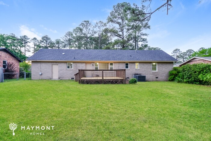 Building Photo - 2018 Mary Hill Dr