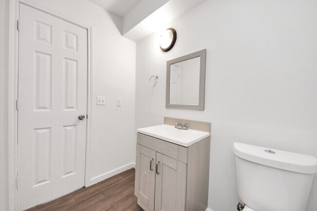 Building Photo - 12068 Beechnut St