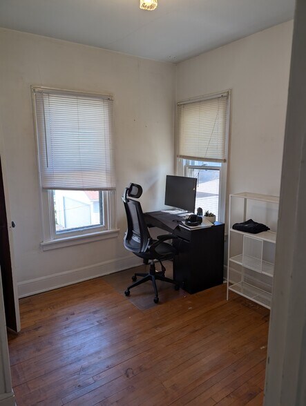 Building Photo - 2728 N Downer Ave