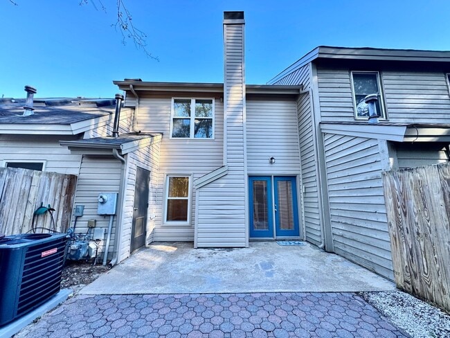 Building Photo - Like New & Ready NOW! 2 Primary Suites w/Private Baths! Reserved Parking, Community Pool & MUCH M...