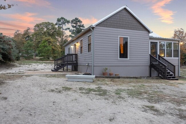 Building Photo - 364 Ponderosa Loop