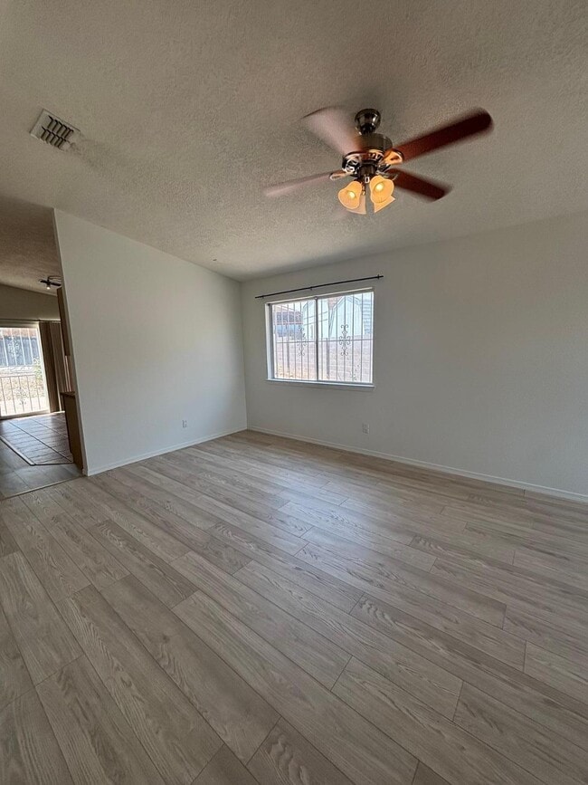 Building Photo - 7822 Desert Springs Ct SW