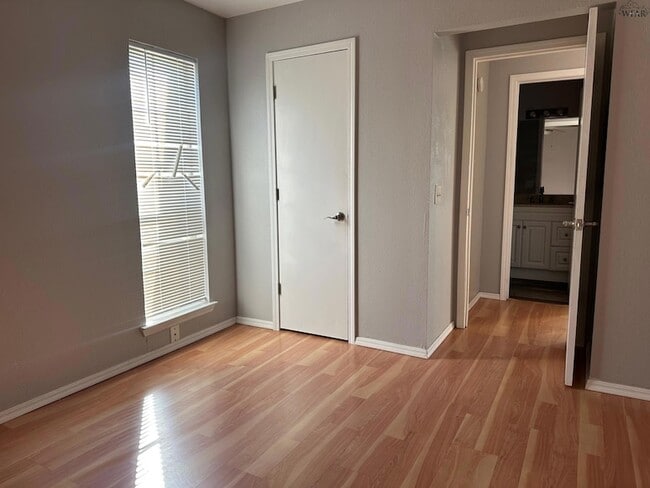 Building Photo - 4110 Faith Rd