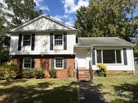 Building Photo - 6201 Bonnybrook Ln