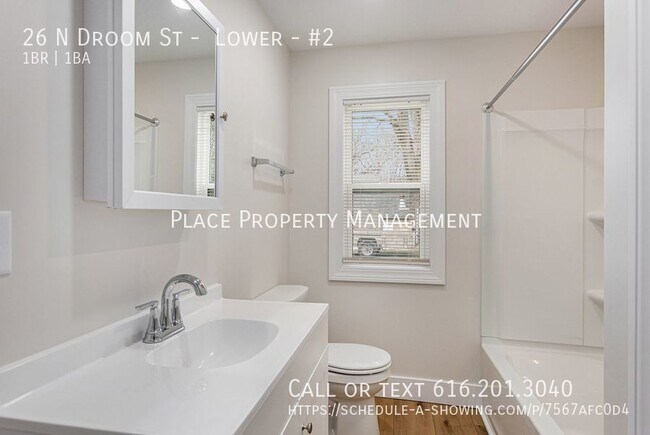 Building Photo - 26 N Droom St