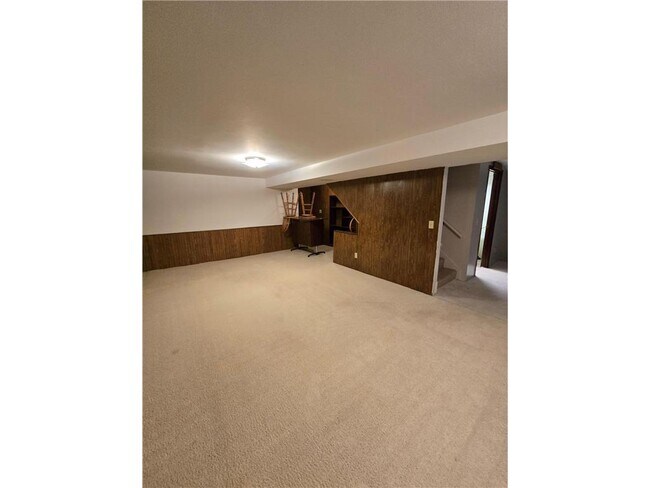 Building Photo - 3209 Welcome Ave N