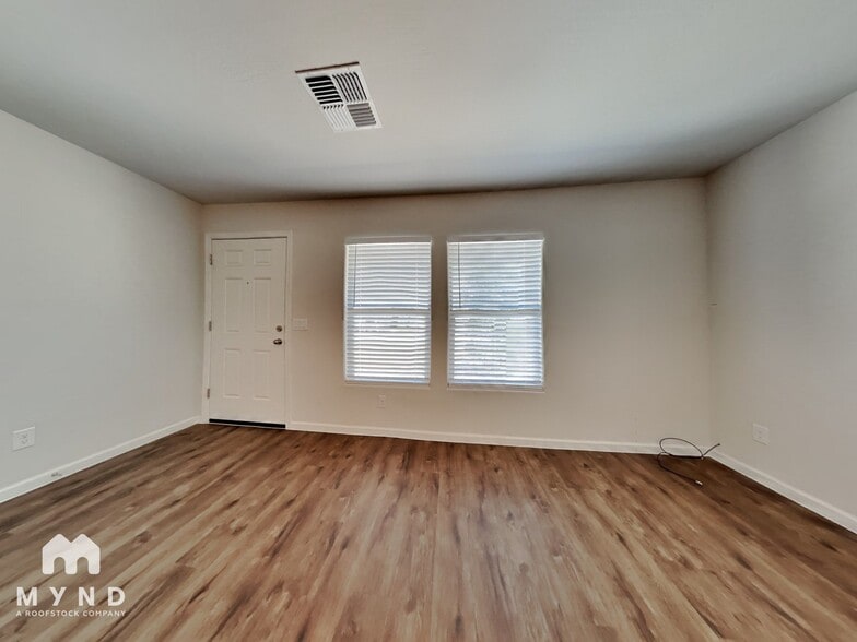 Building Photo - 254 S Picacho Heights Rd