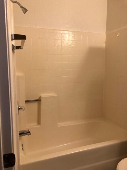 Building Photo - 22578 El Centro Rd