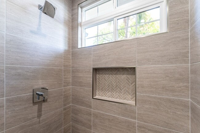 Building Photo - Furnished Luxury Ocean Front Estate in Waianae with Old Hawaii rural setting- 3 Bedrooms x 3 Bath...