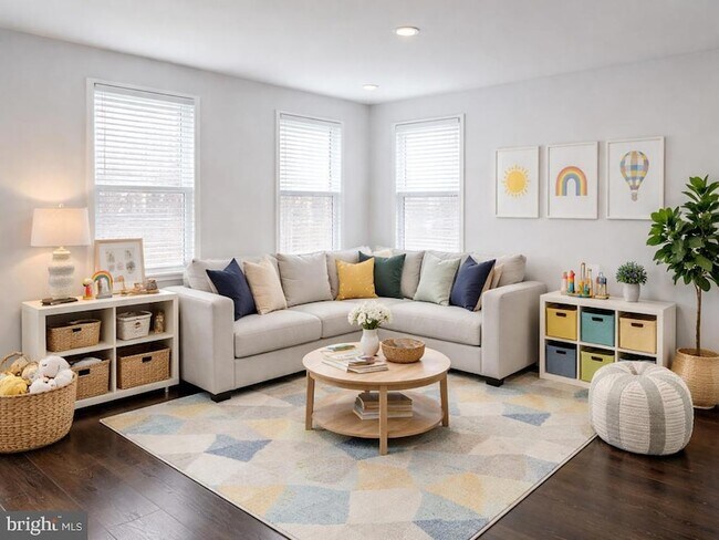 Building Photo - 247 Lewis Fisher Dr