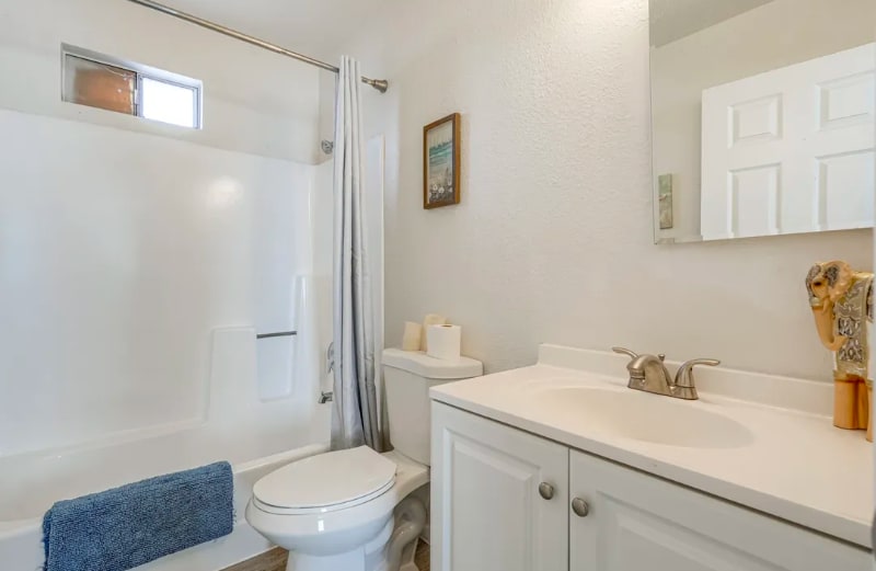 Building Photo - 1444 S 13th Ave