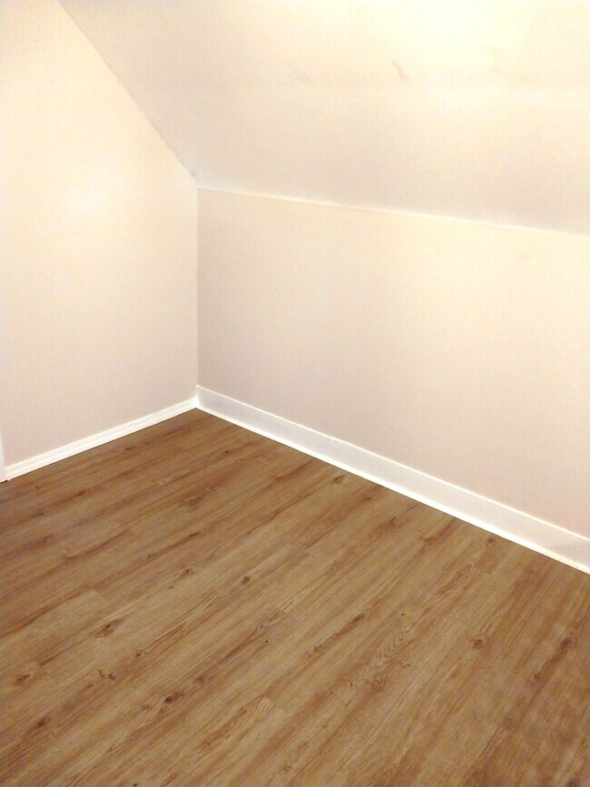 Bedroom #1 - 232 Weimar St