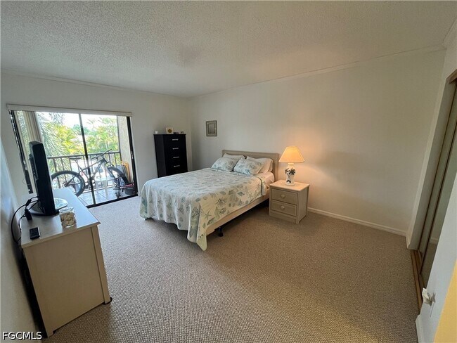 Building Photo - 12491 McGregor Blvd