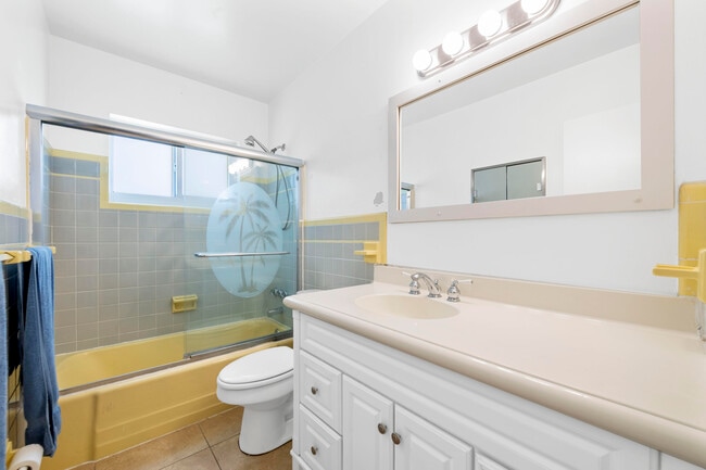 Building Photo - 4511 Sea Grape Dr