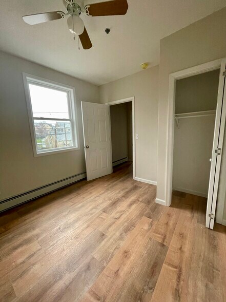 Building Photo - 720 Marion St