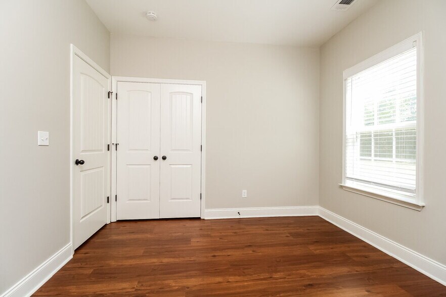 Building Photo - 4236 Princeton Oaks Ln