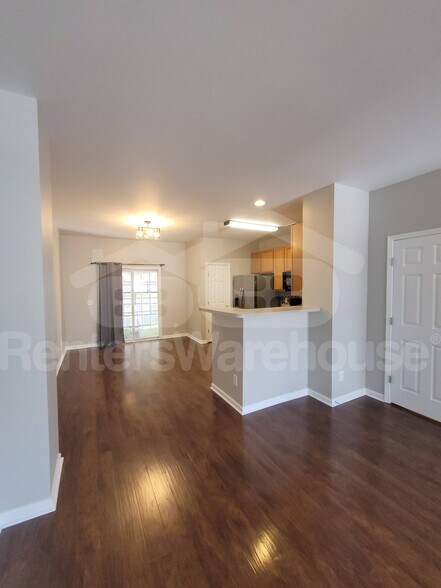 Building Photo - 1506 Oxleymare Drive