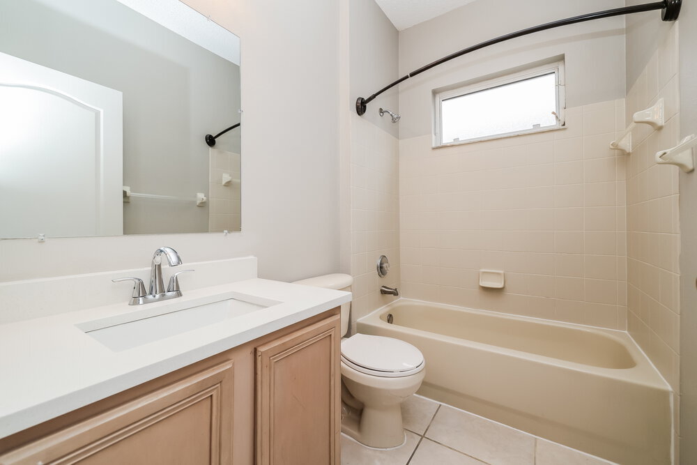 Building Photo - 1231 Loretto Cir